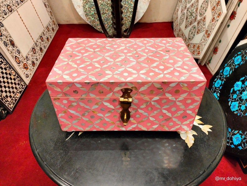 Mother of pearl pink decorative box SwiftEZ
